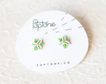 Load image into Gallery viewer, Petite Fleurs: Trillium White Flower Stud Earrings
